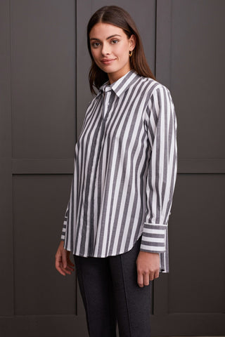 alt view 1 - LONG-SLEEVE BUTTON-UP SHIRT WITH BACK PLEATS-Black